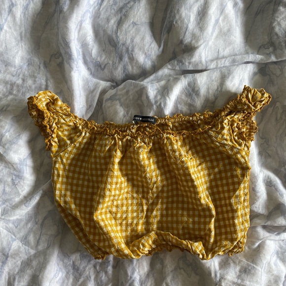 brandy melville off the shoulder plaid top - Picture 4 of 4